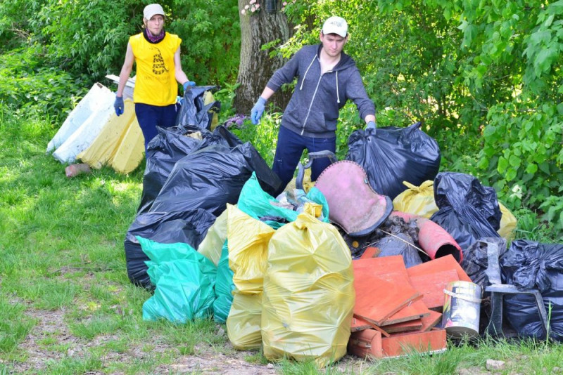 Akcja "Czysta Odra". Regionaliści śląscy sprzątali brzegi rzeki